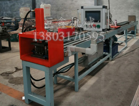 全自動(dòng)數(shù)控沖孔機(jī)